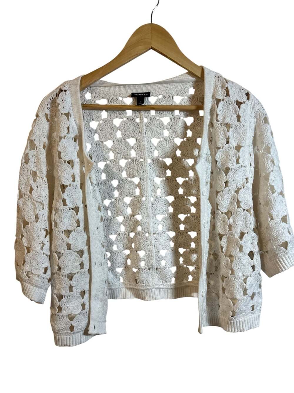 Torrid White Floral Crochet Open Knit Cardigan Size 1